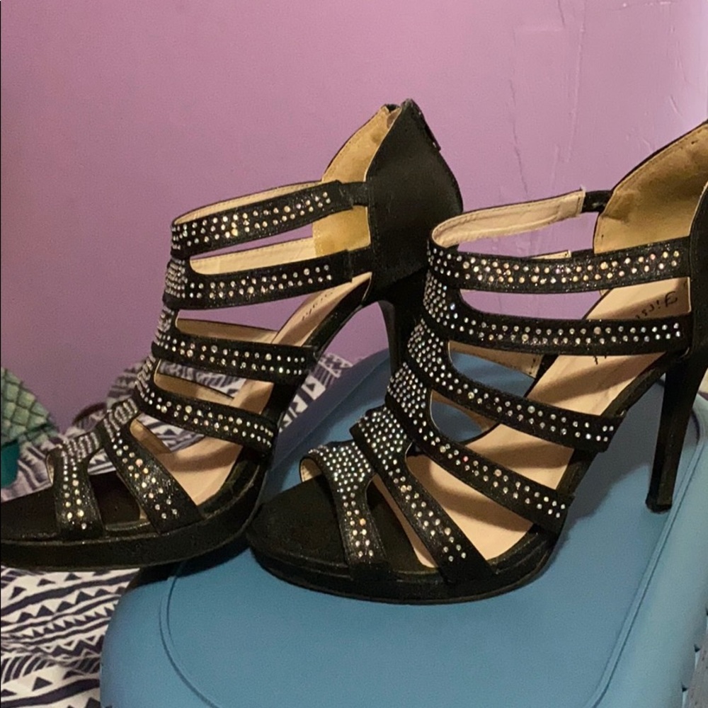 First Sight Heels - Picture 5 of 13